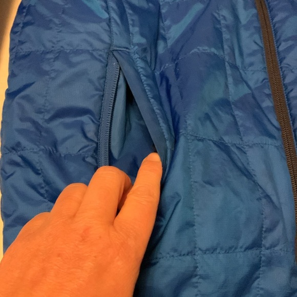 REI boys light packable puffer - Picture 3 of 10